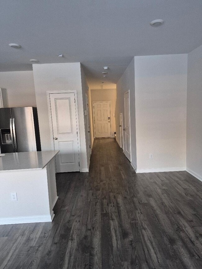 Photo - 325 Mazzeo Dr