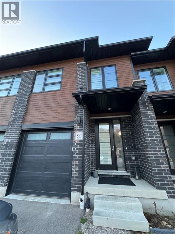 Photo - 897 Robert Ferrie Dr
