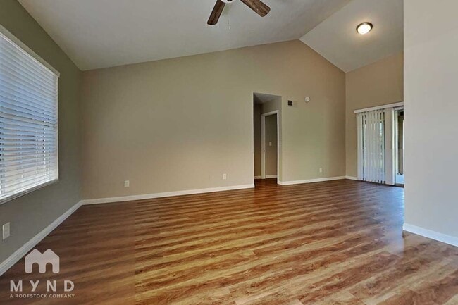 Photo - 818 E Piute Ave