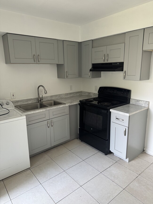Photo - 6342 Alexander St Unit A