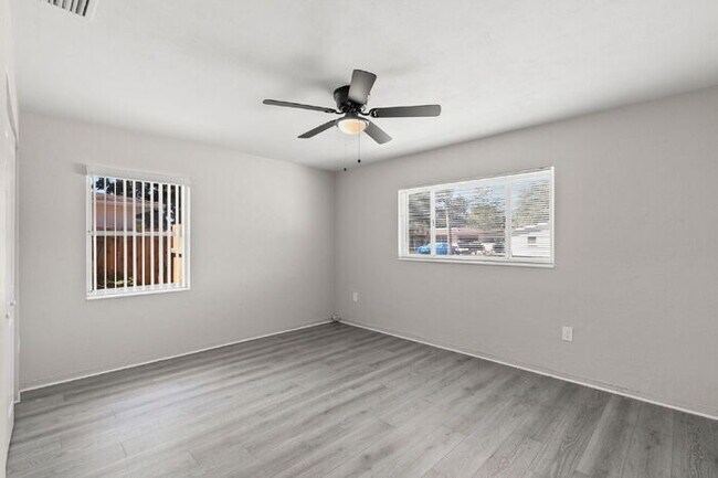 Photo - Home For Rent in St Petersburg!