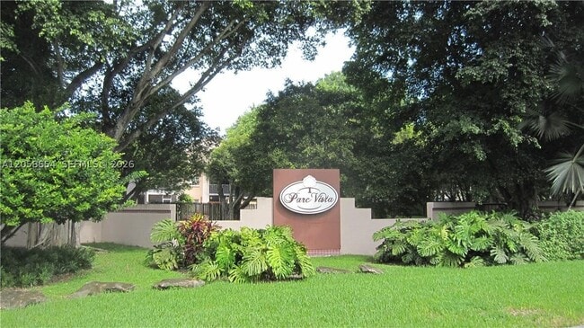Building Photo - 13944 SW 90th St Unit 13944