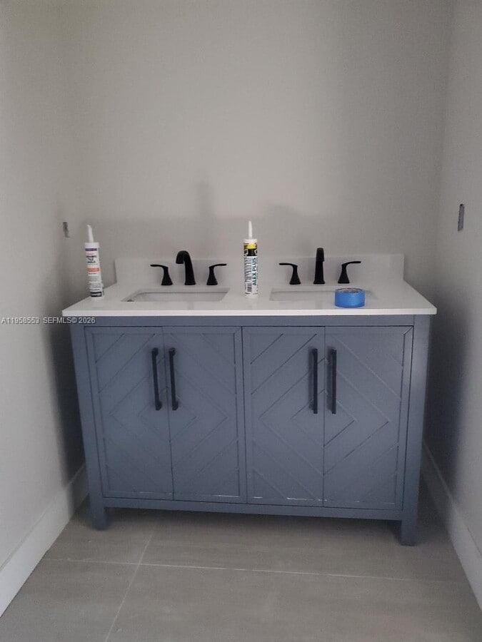 Photo - 2612 Hiawatha Ave