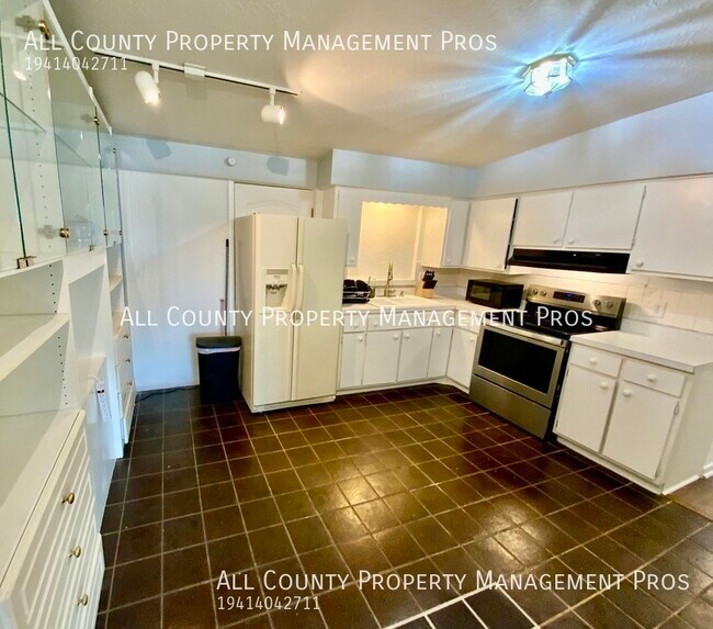 Photo - 5672 Bronx Ave Unidad 3