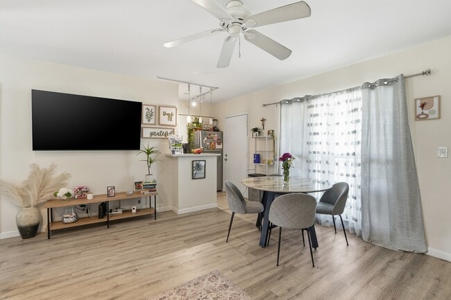 Photo - 235 Seaview Ct Unit E6