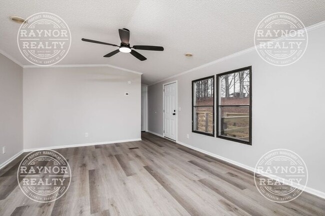 Photo - 72 Abbey Way