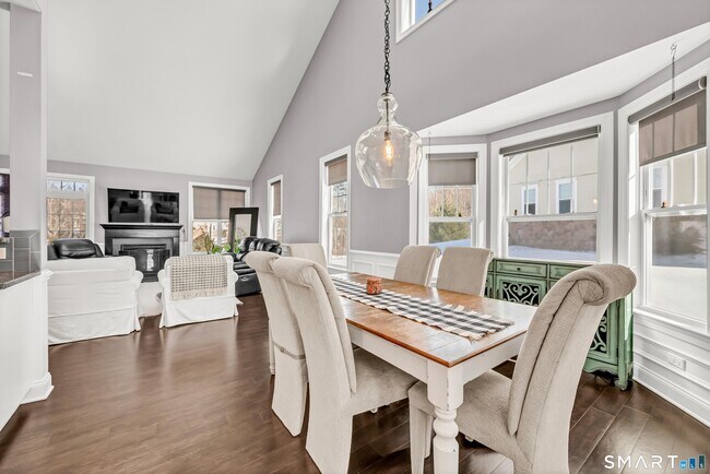 Photo - 8 Highridge Rd Unit 8