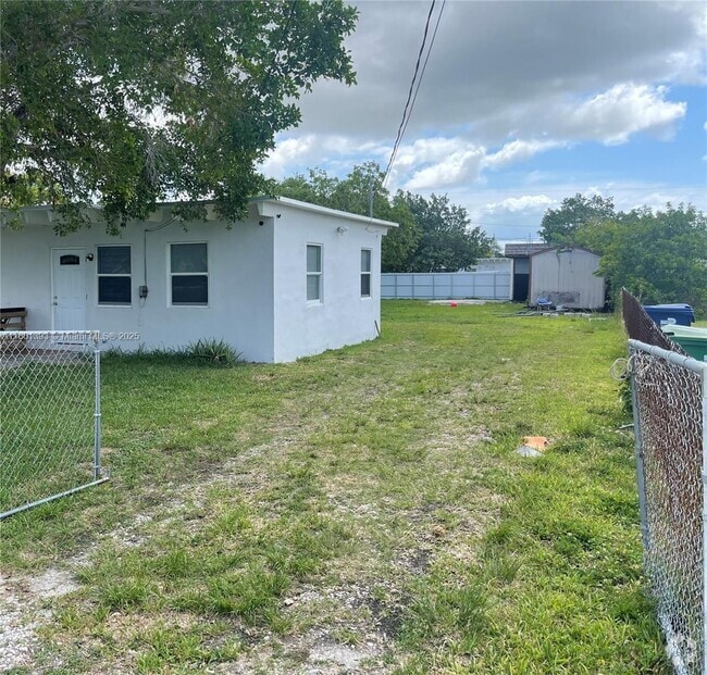Building Photo - 26741 SW 139th Ave Rental