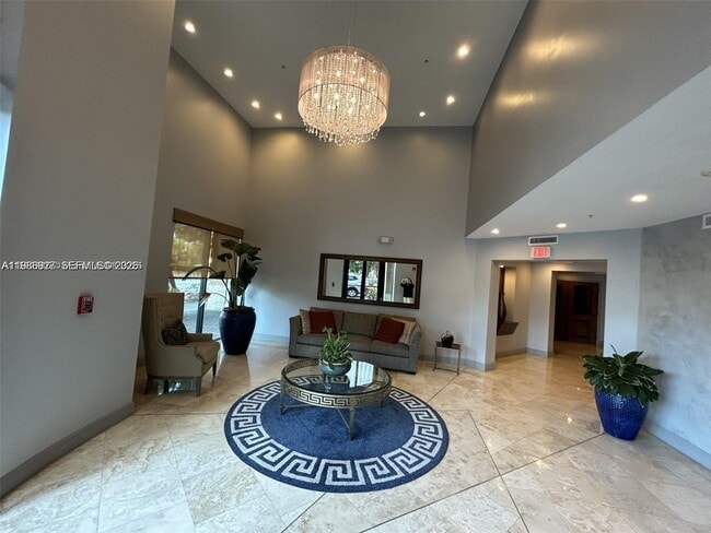 Photo - 3590 Coral Wy Unidad 704