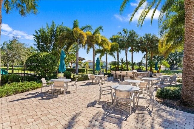 Photo - 4022 Large Leaf Ln