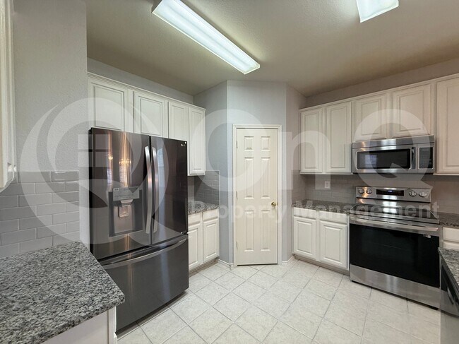 Photo - 1113 Shadowridge Cir