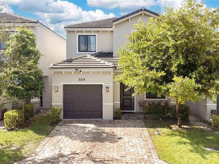 Photo - 3374 NW 5th St