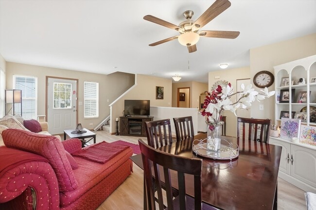 Photo - 315 Ogden Falls Blvd