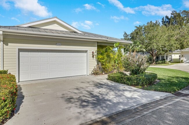 Photo - 2165 NW Tilia Trail Condo