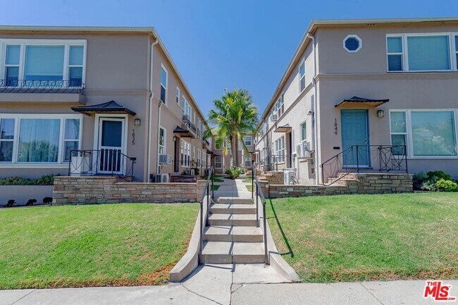 Photo - 1837 N Normandie Ave