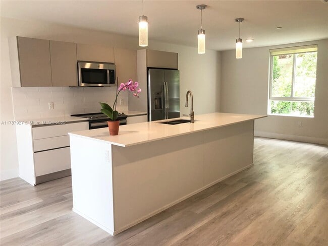 Photo - 2561 NE 193rd St Townhome