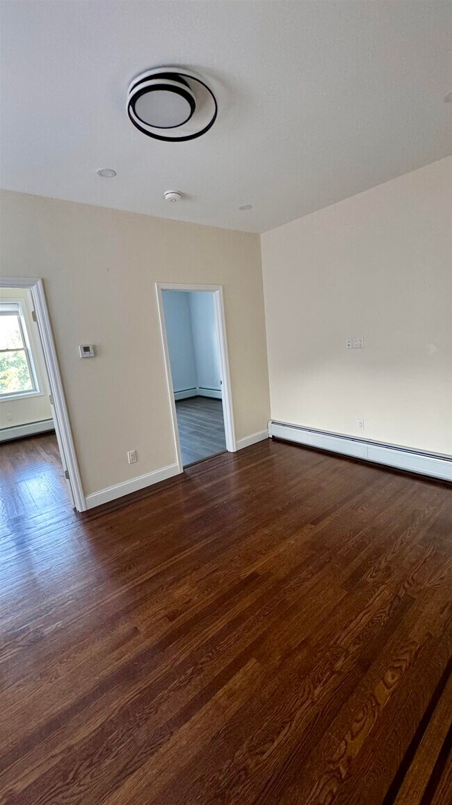 Photo - 76 Beacon Ave Unit 3B