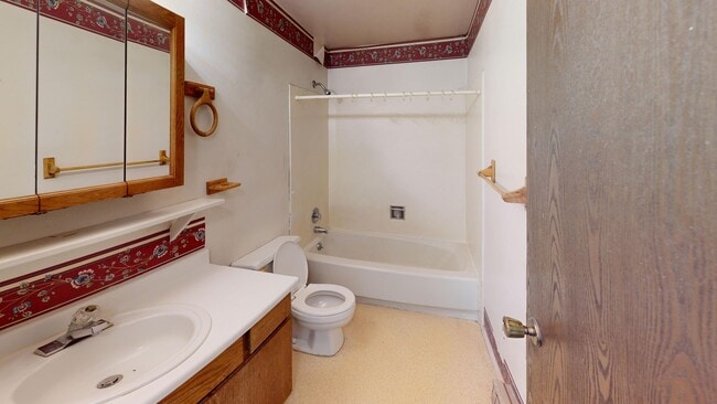 Photo - 2 bedroom duplex in quiet cul-de-sac