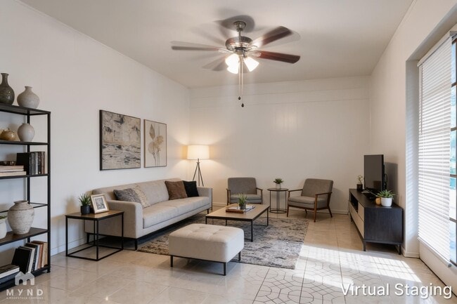 Photo - 605 Thompson Dr