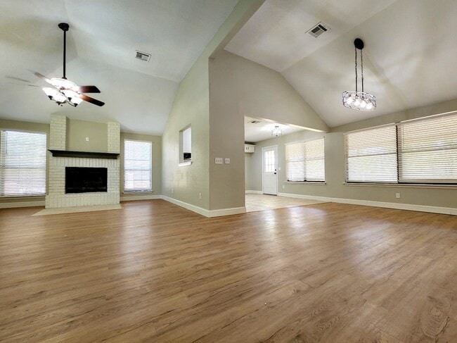 Photo - 11703 Lorene Ave