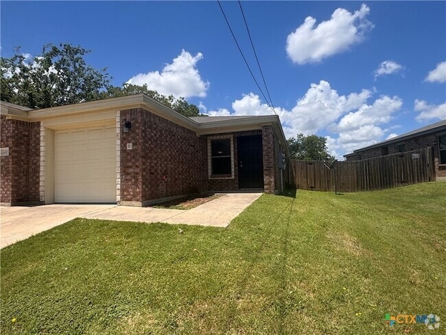 Building Photo - 2204 Indian Trail Rental