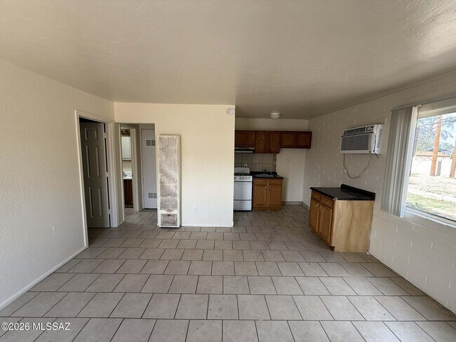 5433 E 30th St Unidad B