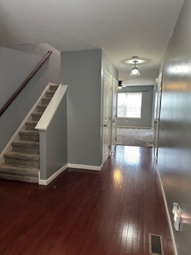 Photo - 6402 Creekbend Dr