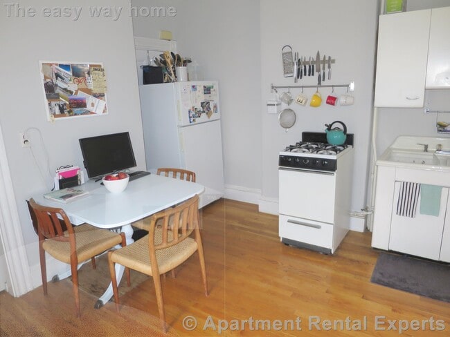 Photo - 143-145 Orchard St Unit #5 Unidad #5