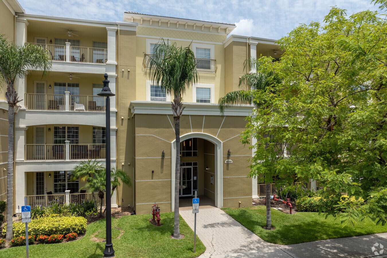 5012 Shoreway Loop, Orlando, FL 32819-3032 - Vista Cay at Harbor Square