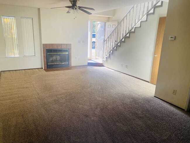 Photo - 1529 Racquet Club Dr Unit B