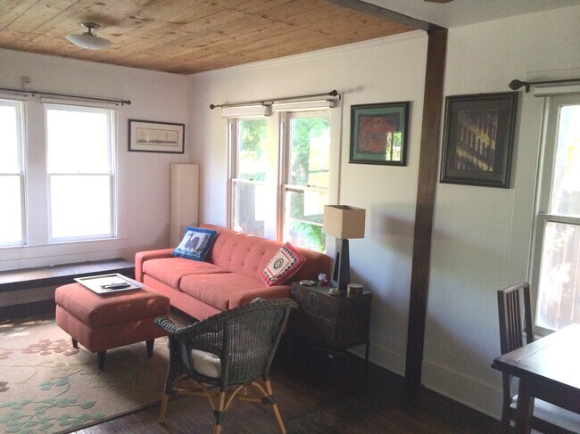 Photo - 2702 E 22nd St