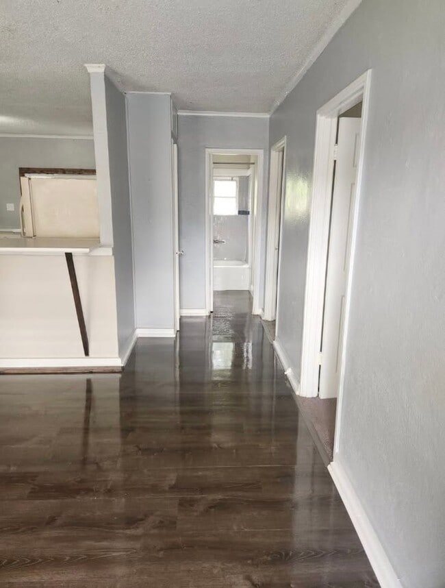 Photo - 1326 Barry St Unit 2