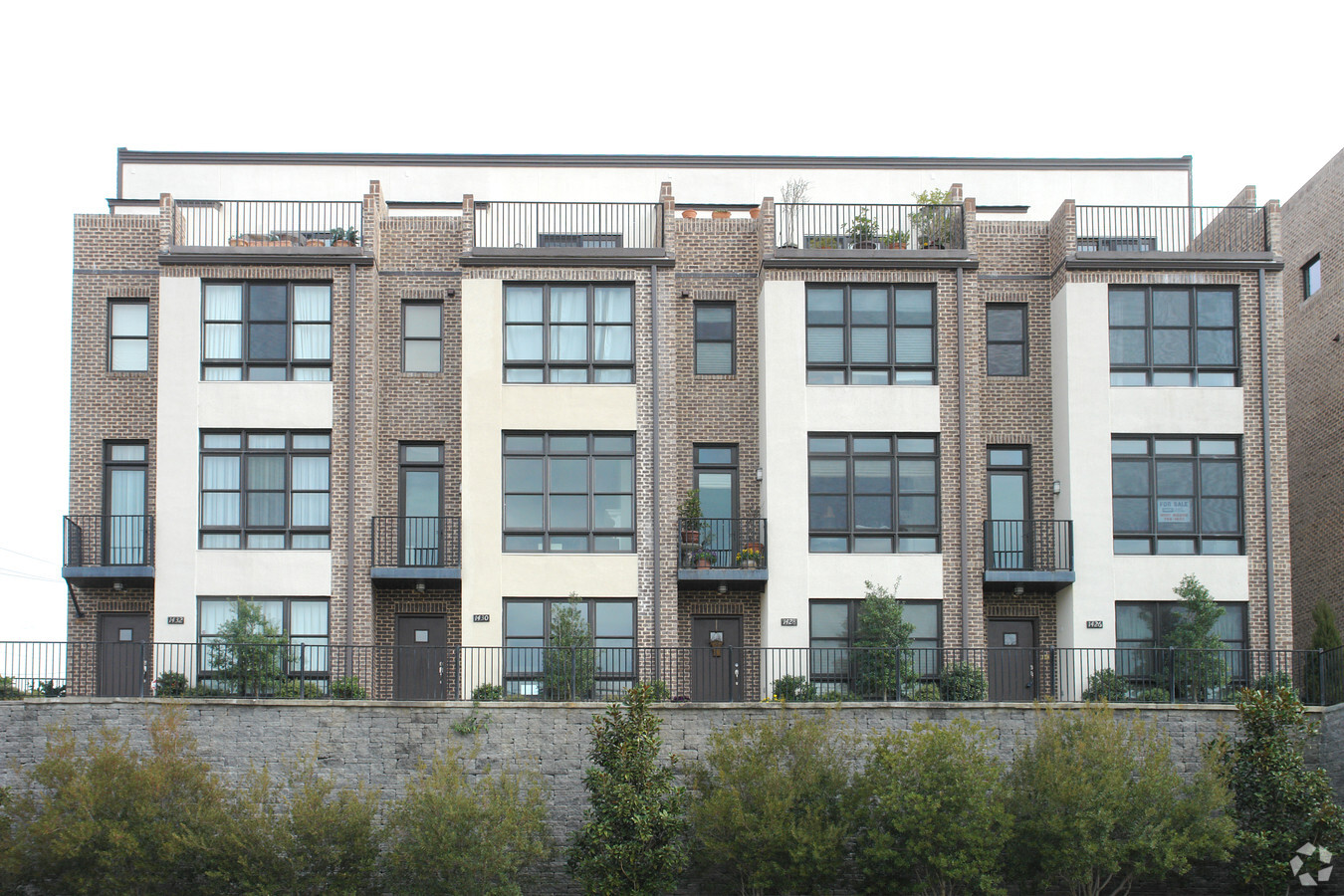 Justice Square Townhomes - Justice Square Townhomes