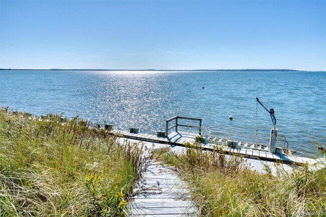 Photo - 1060 Willow Terrace Ln