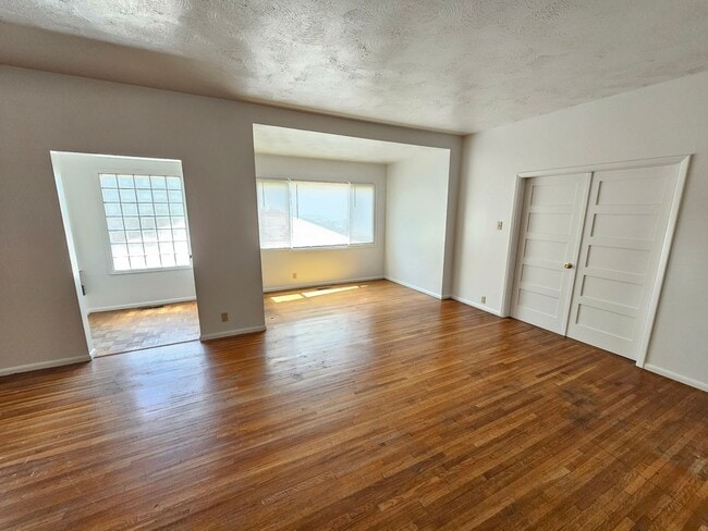 Photo - 703 O Ave
