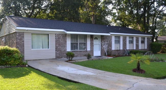 Building Photo - 1992 Beechnut St