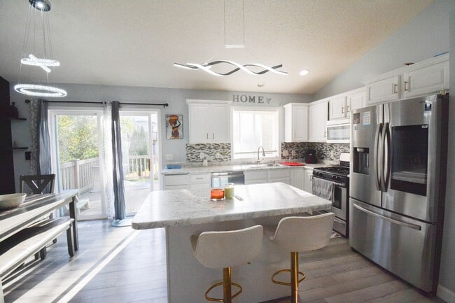 Photo - Modern 5-Bedroom Home for Rent in Rocheste...