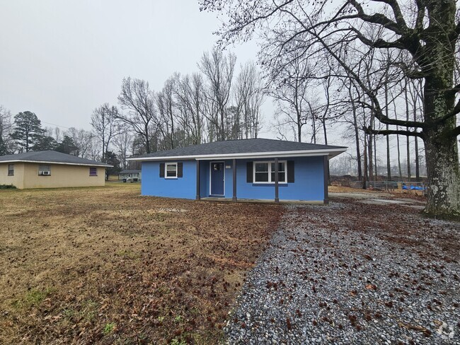 Building Photo - 2913 Dallas Cherryville Hwy Rental