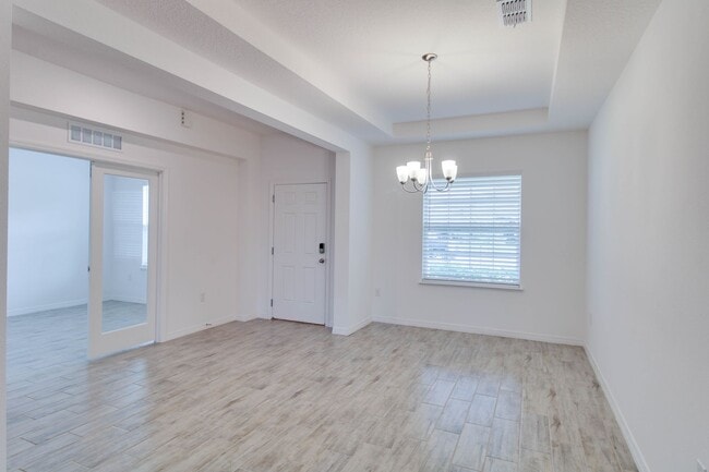 Photo - 2525 Carriage Pointe Loop