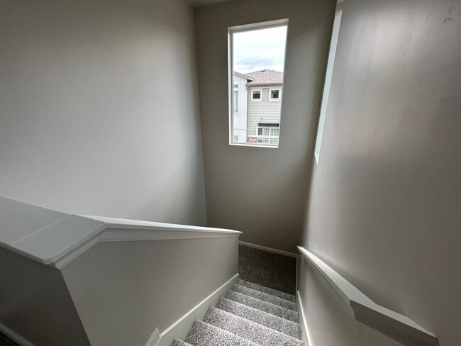 Photo - 3 Bedroom 3 Bathroom Home in Farmington Utah!