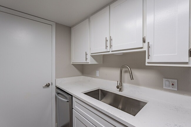 Photo - 4744 E Portland St