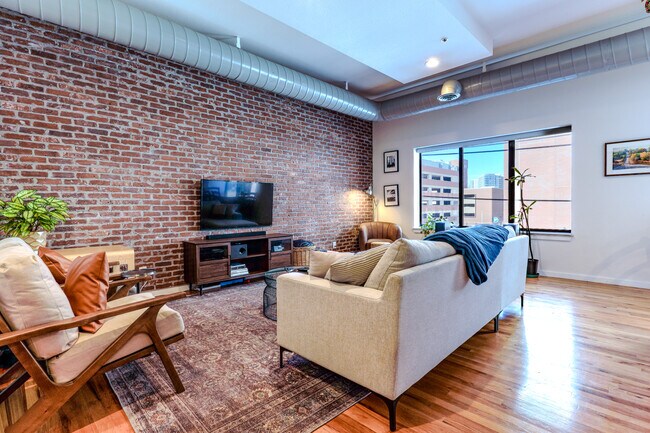 Photo - 70 W 6th Ave Unit 207
