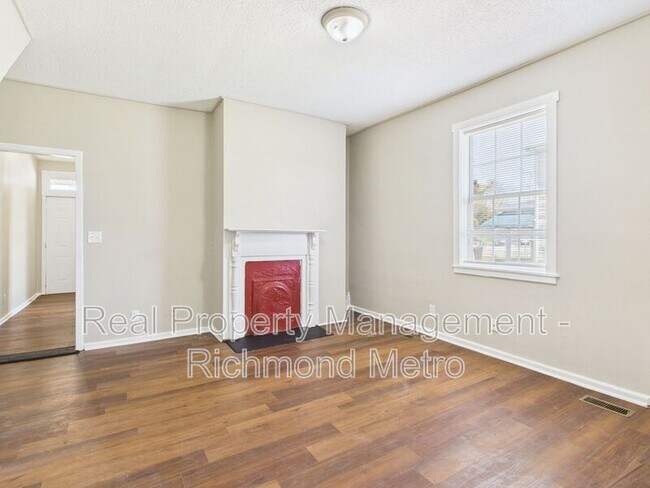 Photo - 1454-1456 Ferndale Avenue