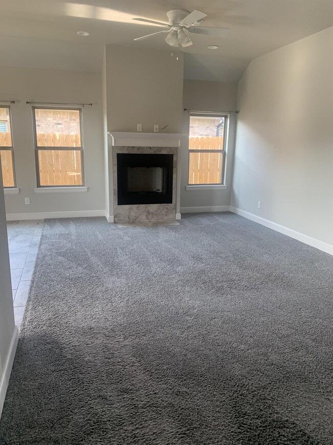 Photo - 202 Northwest Granite Avenue