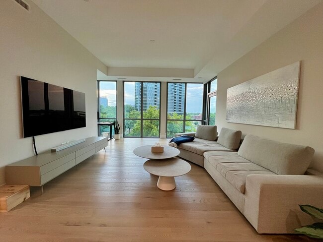 Photo - 7887 Jones Branch Dr