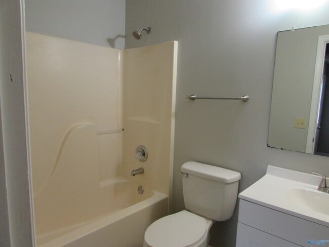 Photo - 110 Piper Ln