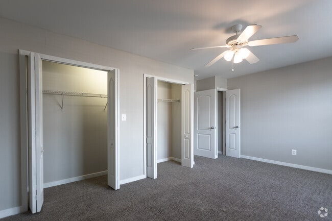 2BR,1.5BA,-1200SF
