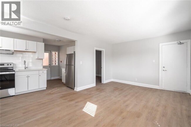 Photo - 81 Gibson Ave Unit 3