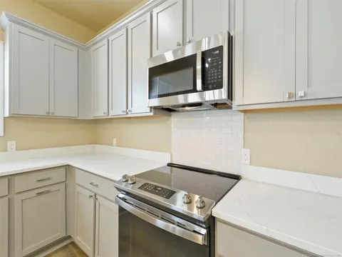 Photo - 142 Aspen Cir
