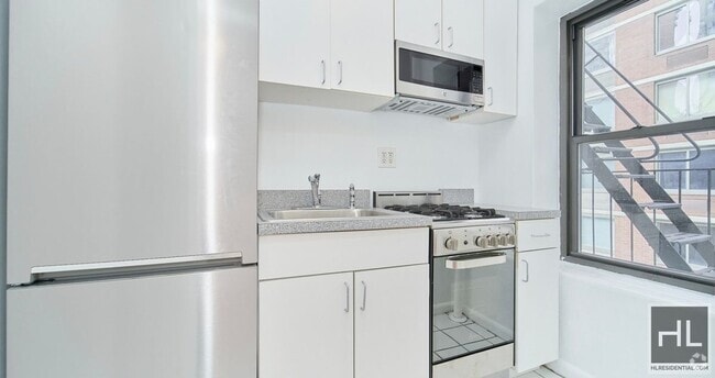 Building Photo - EAST 24 STREET Rental